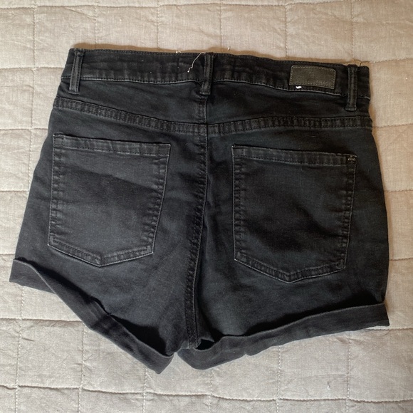 Black denim shorts. - Picture 2 of 3